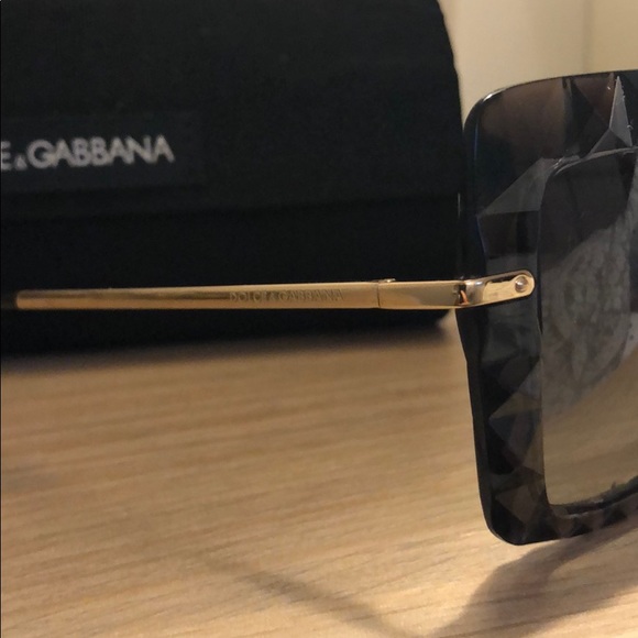 Dolce & Gabbana Sunglasses - Picture 4 of 4